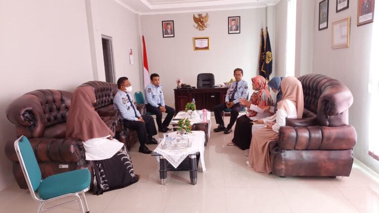 Dosen Program Studi Bimbingan Penyuluhan Islam Jadi Konselor pada Kegiatan Pengasuhan dan Konseling Andikpas di LPKA Kelas II Kendari