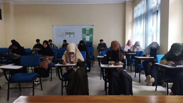 Ujian Komprehensif FUAD IAIN Kendari Dilaksanakan Melalui Sistem CBT